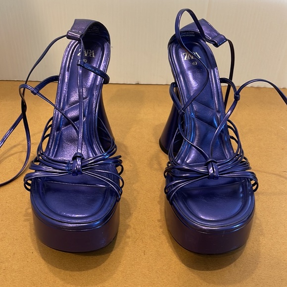 Zara Metallic Heels - Picture 3 of 8